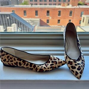 Women’s Leopard Print, Leather/Calf hair Pointed Toe Flats. new W/O Tag Size 8.5